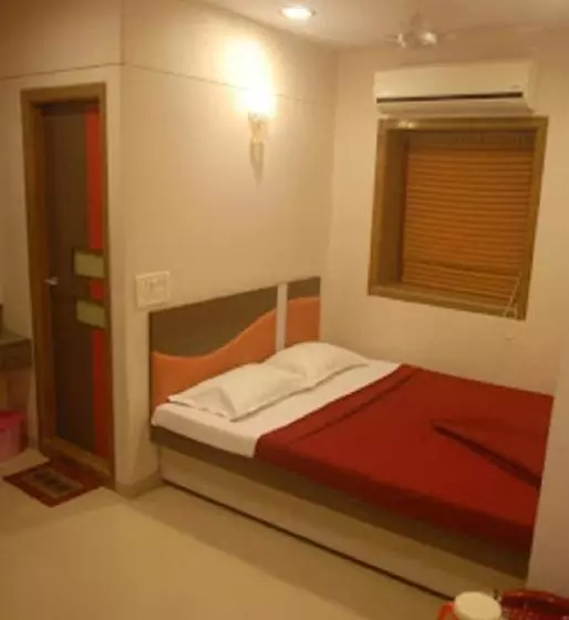 هتل Welcome, Mumbai