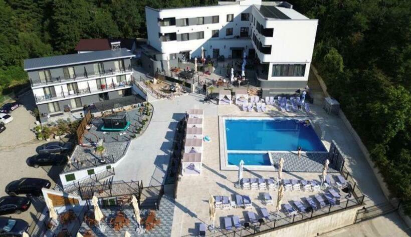 پانسیون Partizan Resort
