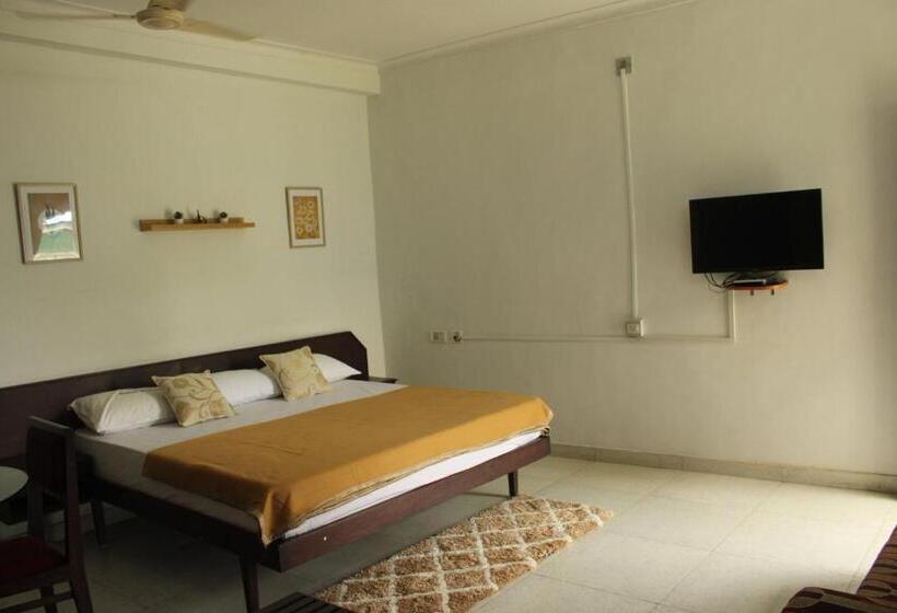 ホテル Noor Plaza