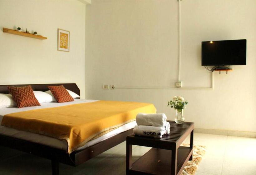 ホテル Noor Plaza