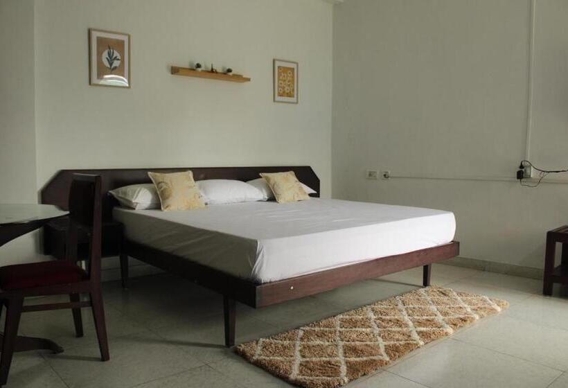 ホテル Noor Plaza