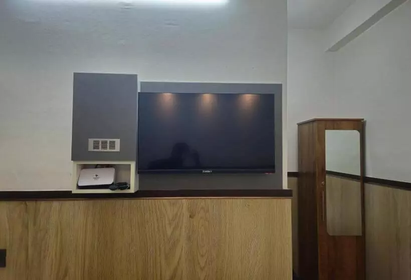 ホテル Noor Plaza