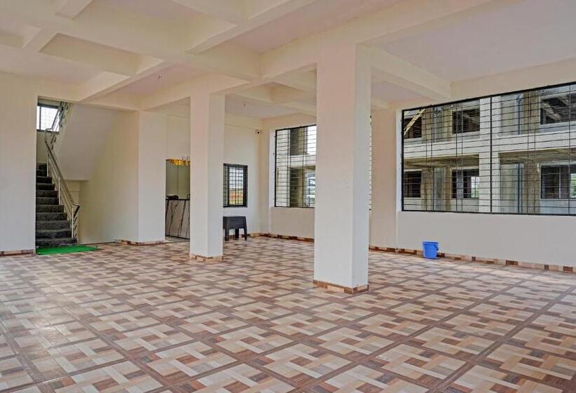 ホテル Oyo Flagship Sai Balaji Lodge