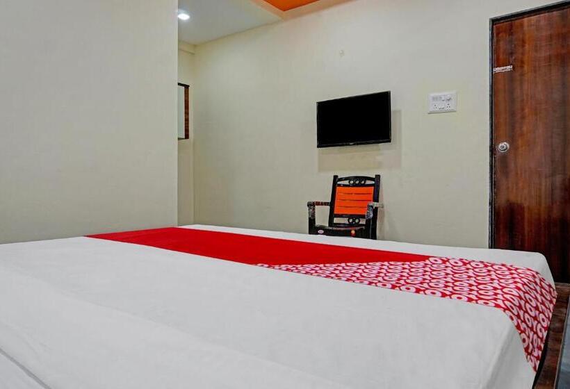 ホテル Oyo Flagship Sai Balaji Lodge