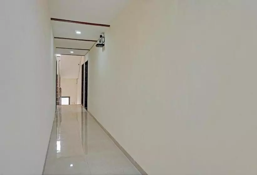 ホテル Oyo Flagship Sai Balaji Lodge
