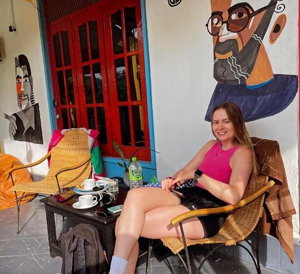 Mad Monkey Hostel And Lounge