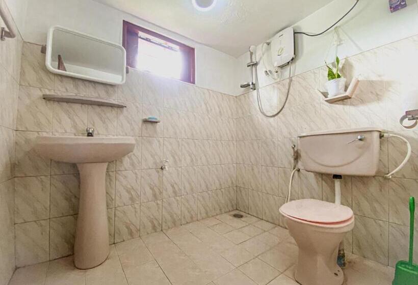 Mad Monkey Hostel And Lounge