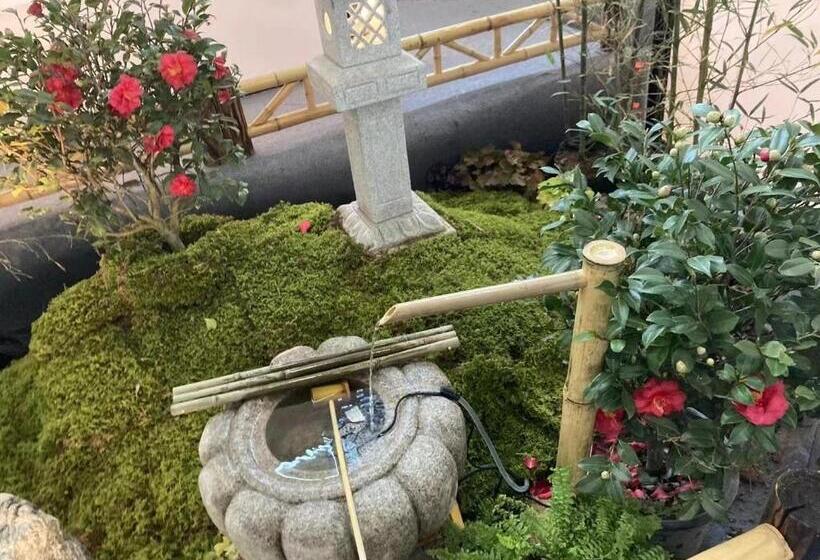 East Sacred Hotel ᴸᴱo Foreign Accept Two Minutes Walk To Subway 丨tourism Service English Speakin