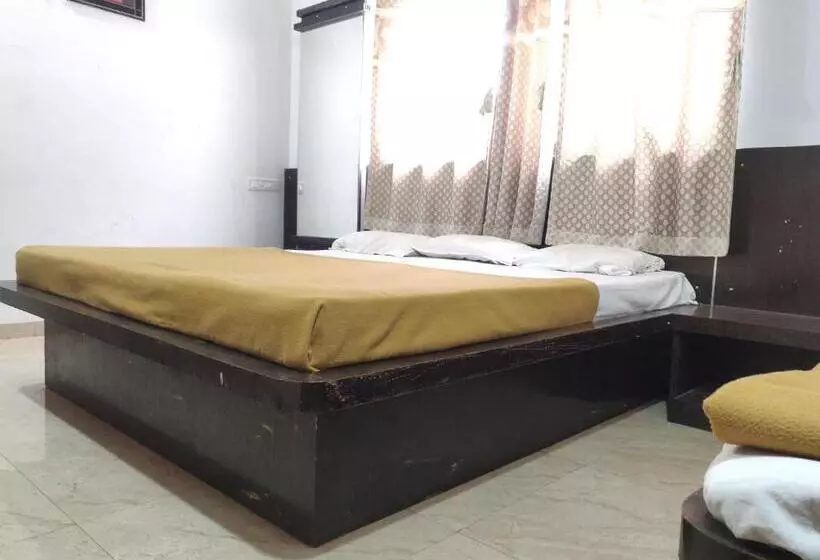 ホテル Bhavanichatra Bhakt  Niwas