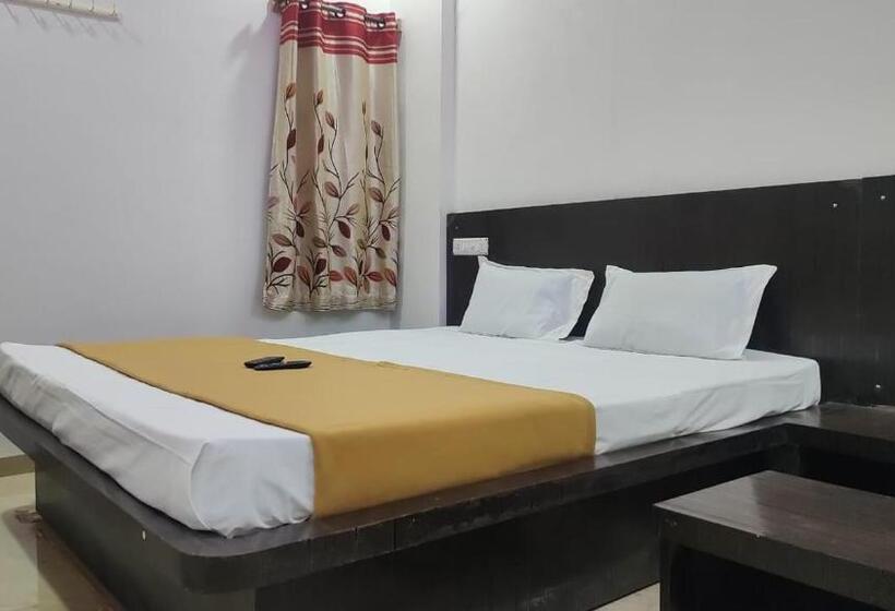 فندق Bhavanichatra Bhakt  Niwas