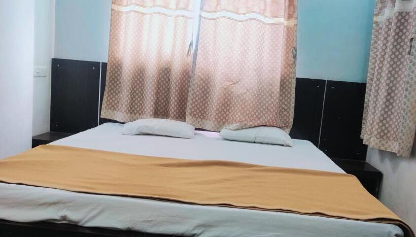 فندق Bhavanichatra Bhakt  Niwas