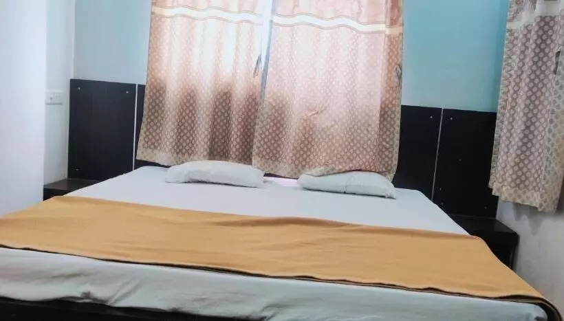 ホテル Bhavanichatra Bhakt  Niwas
