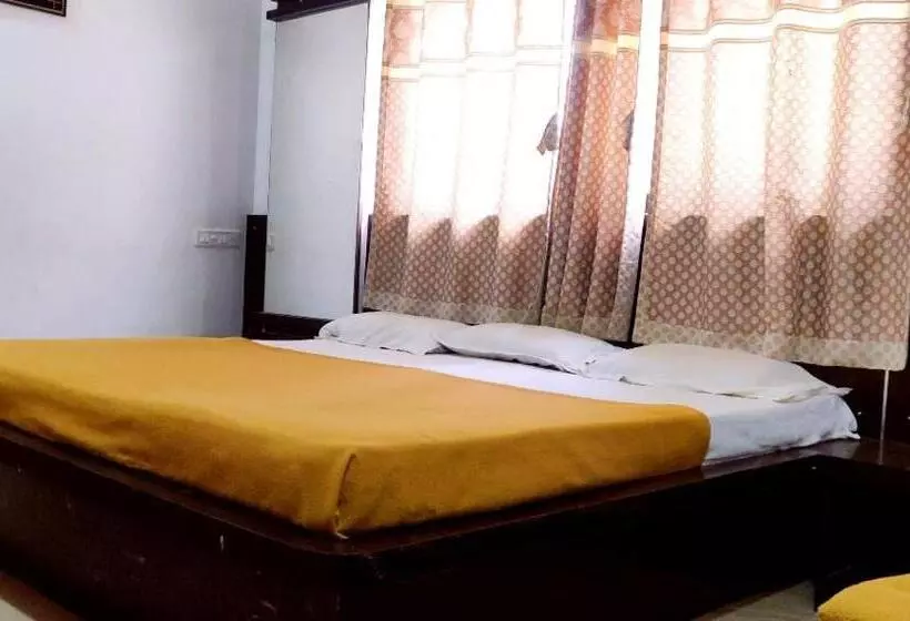 ホテル Bhavanichatra Bhakt  Niwas