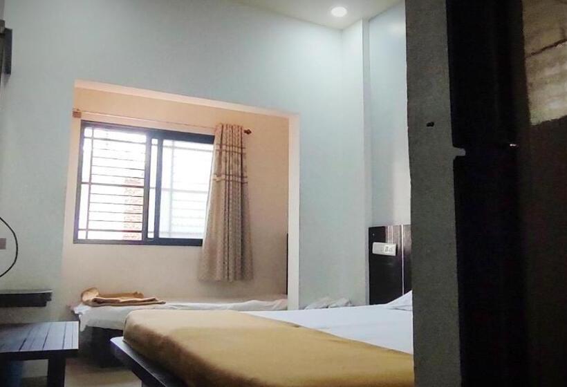 فندق Bhavanichatra Bhakt  Niwas