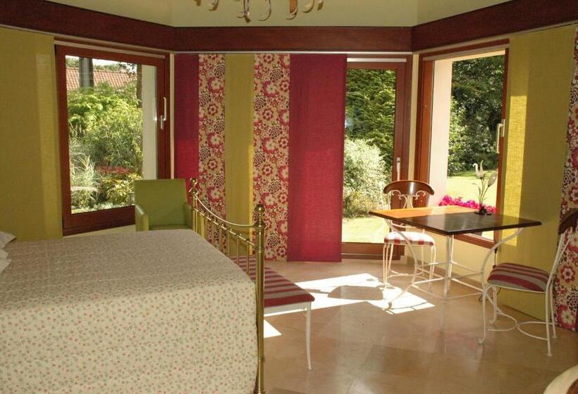 住宿加早餐  La Coulonnière