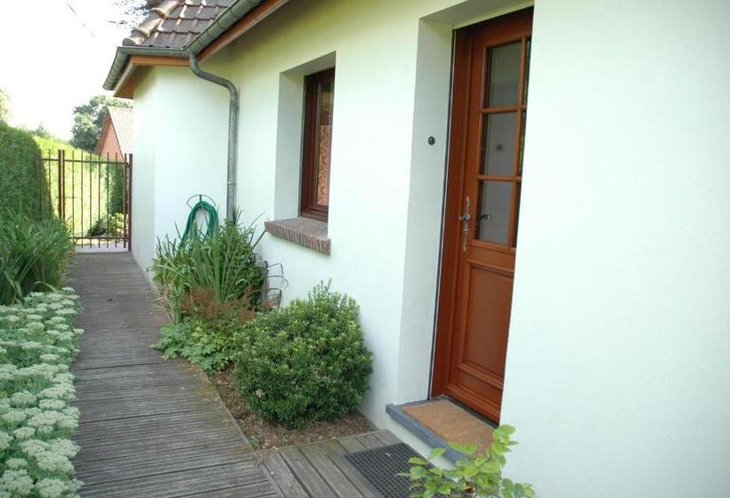 住宿加早餐  La Coulonnière