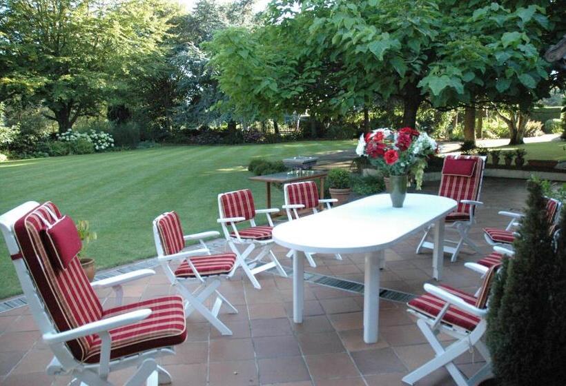 住宿加早餐  La Coulonnière