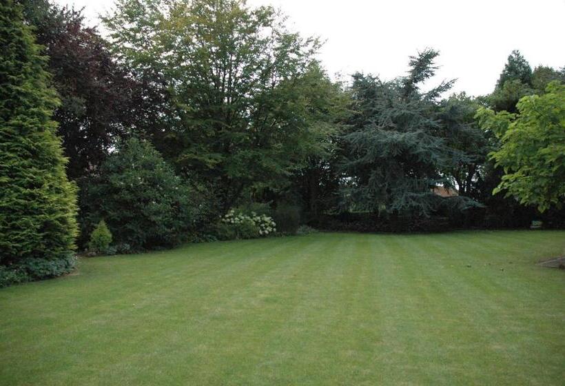 住宿加早餐  La Coulonnière