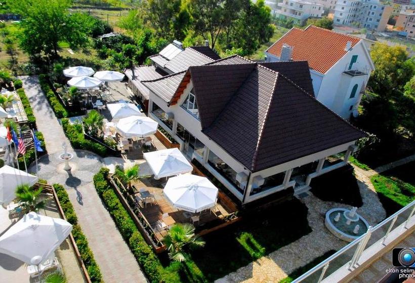 Godija Hotel & Suites