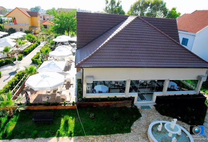 Godija Hotel & Suites
