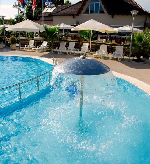 Godija Hotel & Suites