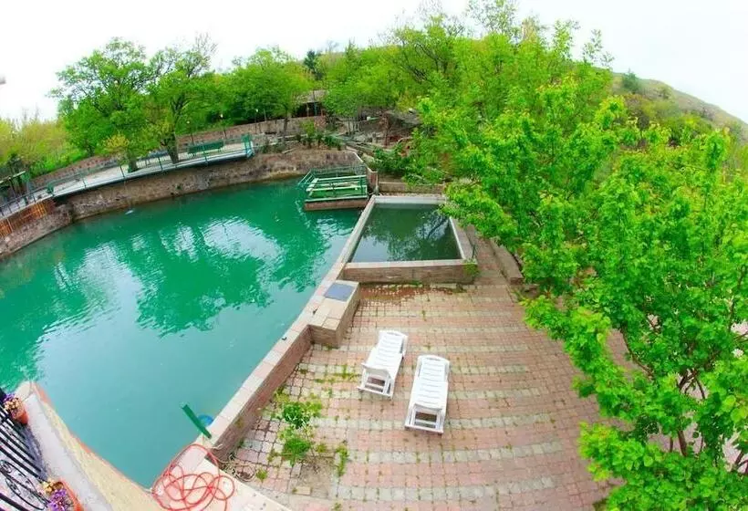 ホテル Amiran`s Lake