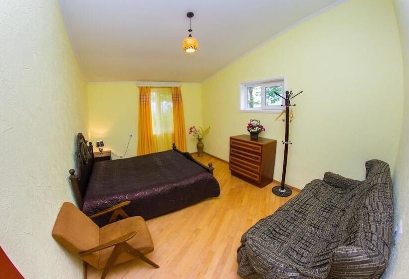 فندق Amiran`s Lake