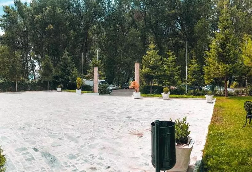 Hotel Devi