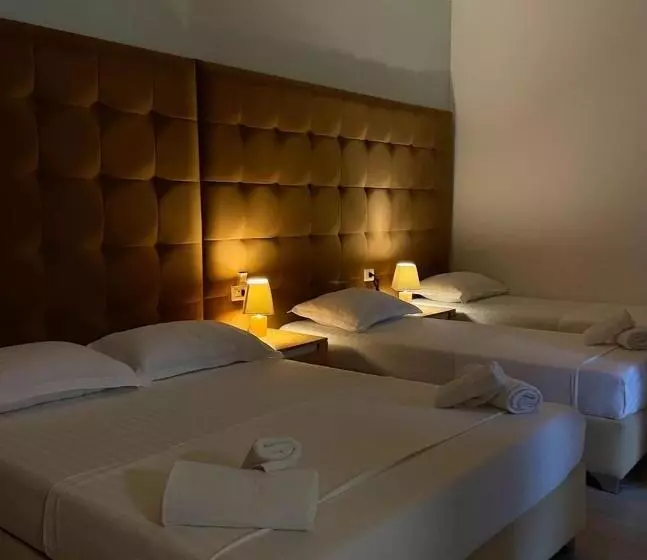 Hotel Freskia