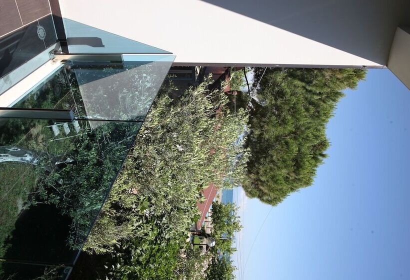 בית מלון כפרי Freskia