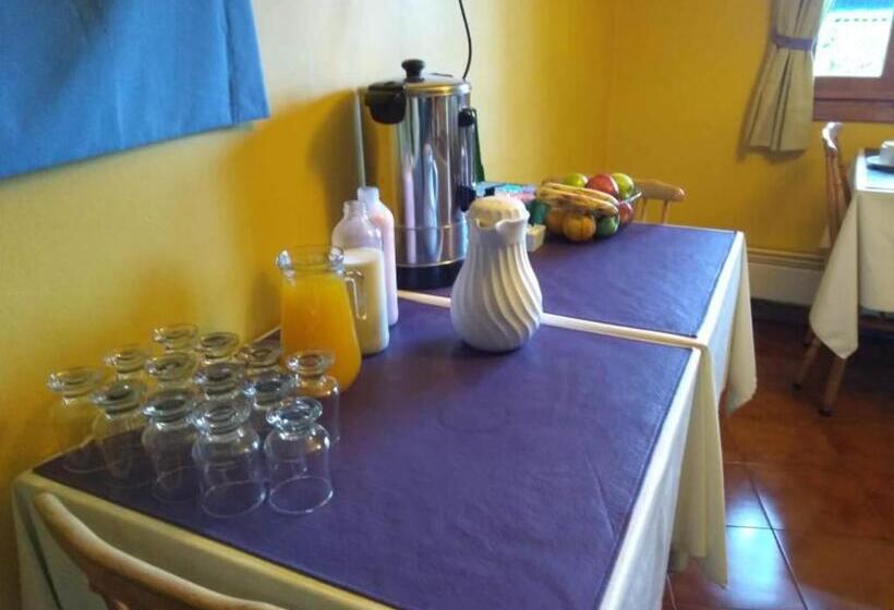 فندق Posada De La Flor