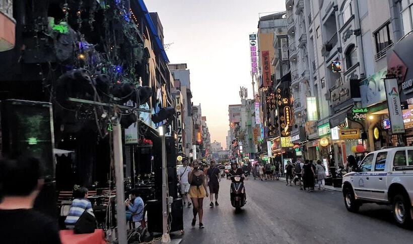 هتل The Phoenix 74