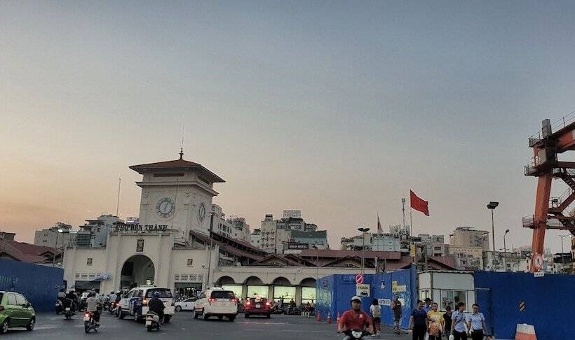 هتل The Phoenix 74