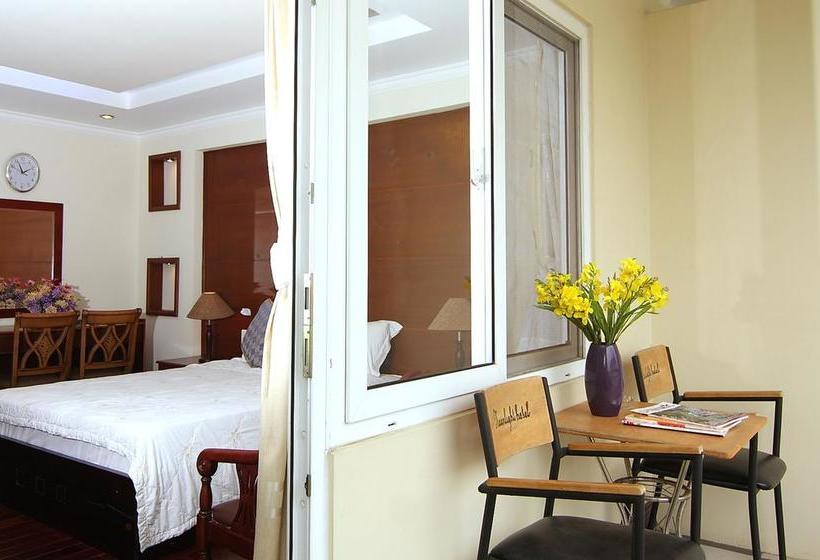 هتل Moonlight Saigon  Phu My Hung