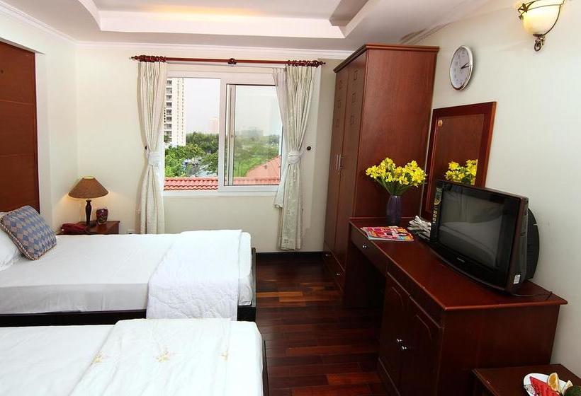 هتل Moonlight Saigon  Phu My Hung