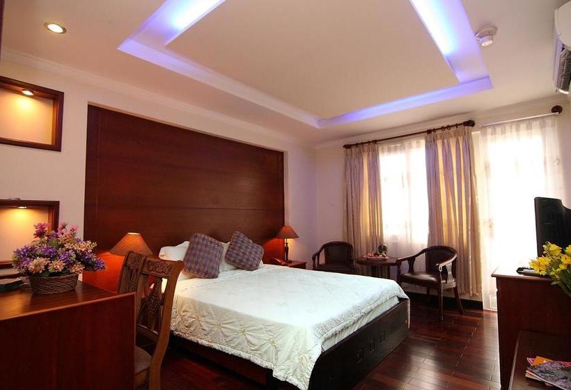 هتل Moonlight Saigon  Phu My Hung