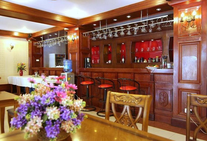 هتل Moonlight Saigon  Phu My Hung