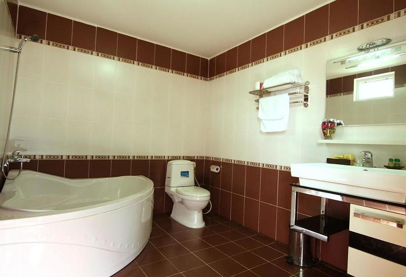 هتل Moonlight Saigon  Phu My Hung