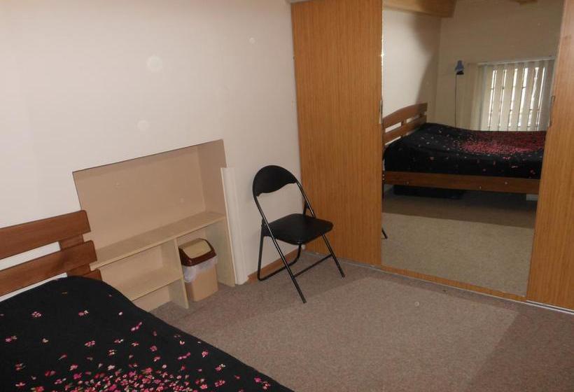 هاستل Guesthouse Rest