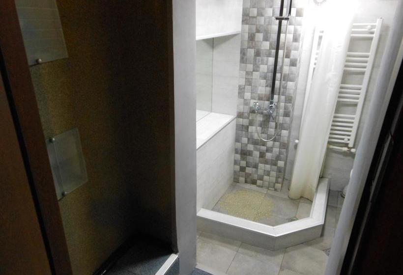 هاستل Guesthouse Rest