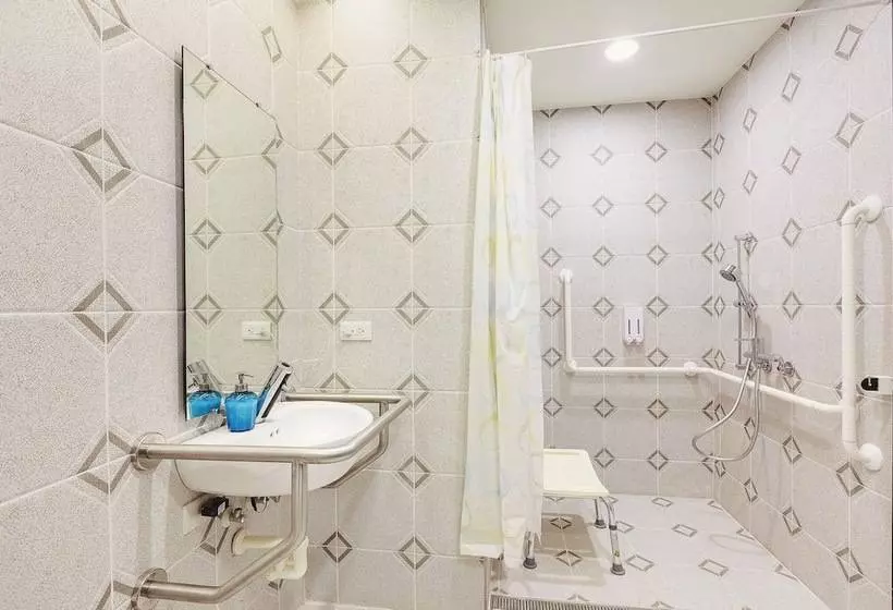 Taiwan Youth Hostel & Capsule
