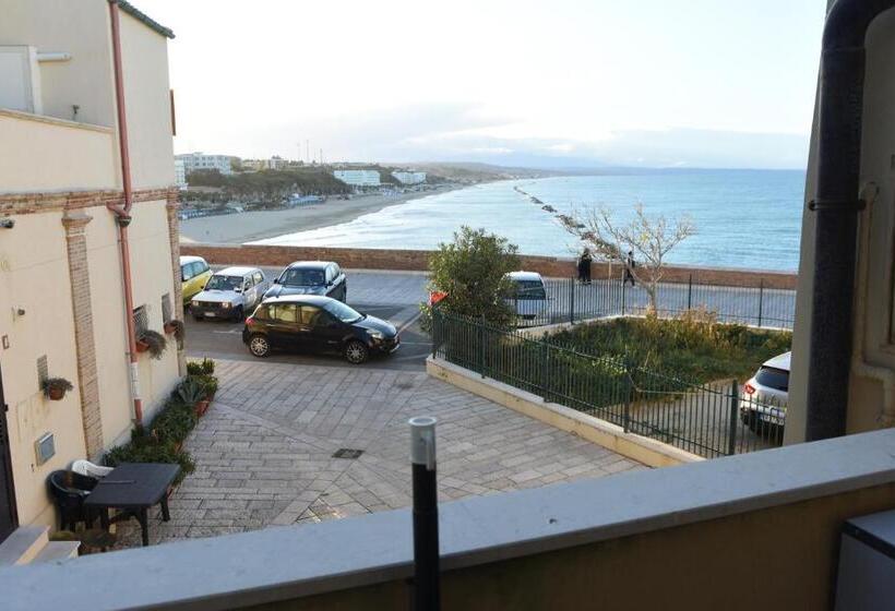 Bed and Breakfast La Casa Di Anna Al Faro