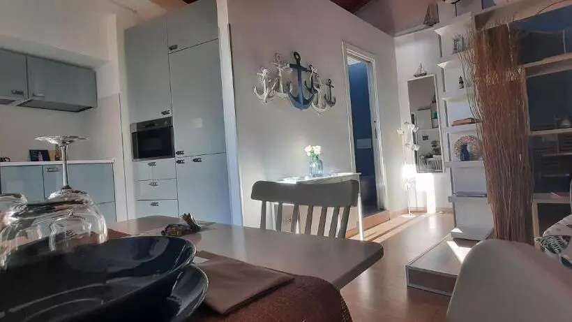 تختخواب و صبحانه La Casa Di Anna Al Faro