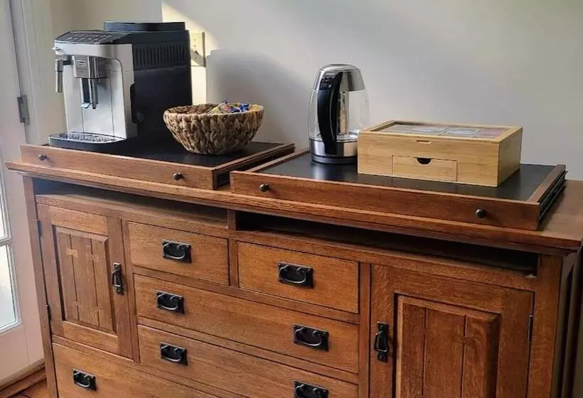 Aamiaismajoitus (B&B) Pinetown Bridge Bnb Llc