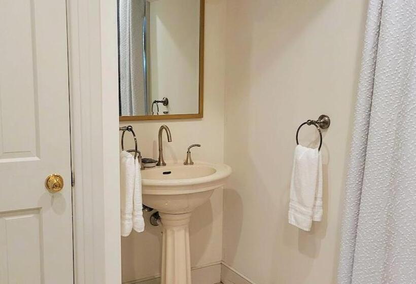 住宿加早餐  Pinetown Bridge Bnb Llc