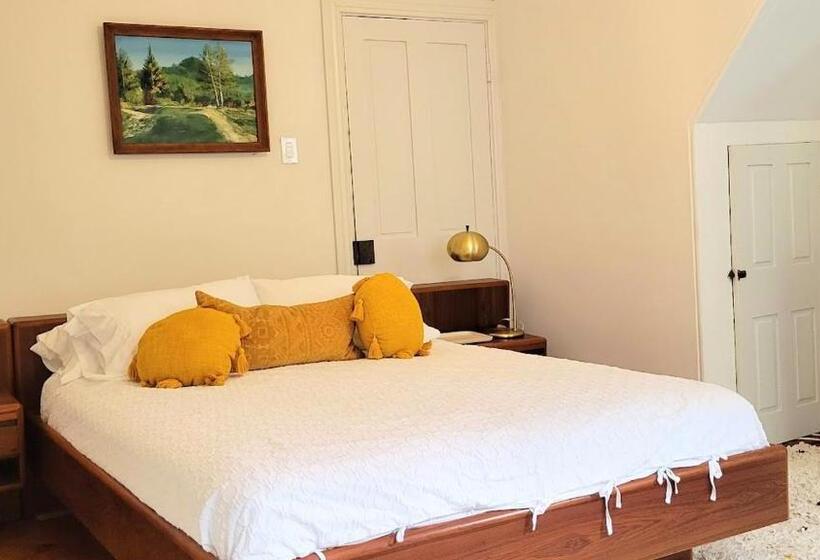 住宿加早餐  Pinetown Bridge Bnb Llc