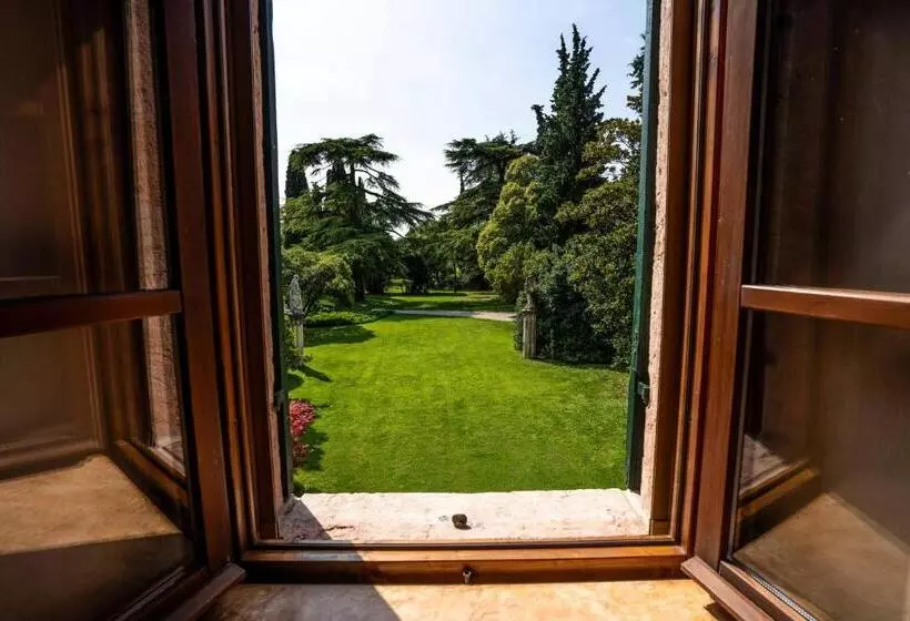 ベッドアンドブレックファースト Villa Carrara Salvadori