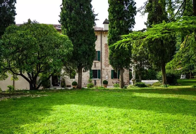 ベッドアンドブレックファースト Villa Carrara Salvadori