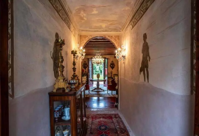 ベッドアンドブレックファースト Villa Carrara Salvadori