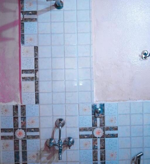 هتل Safari Wildlife Lodge & Camp